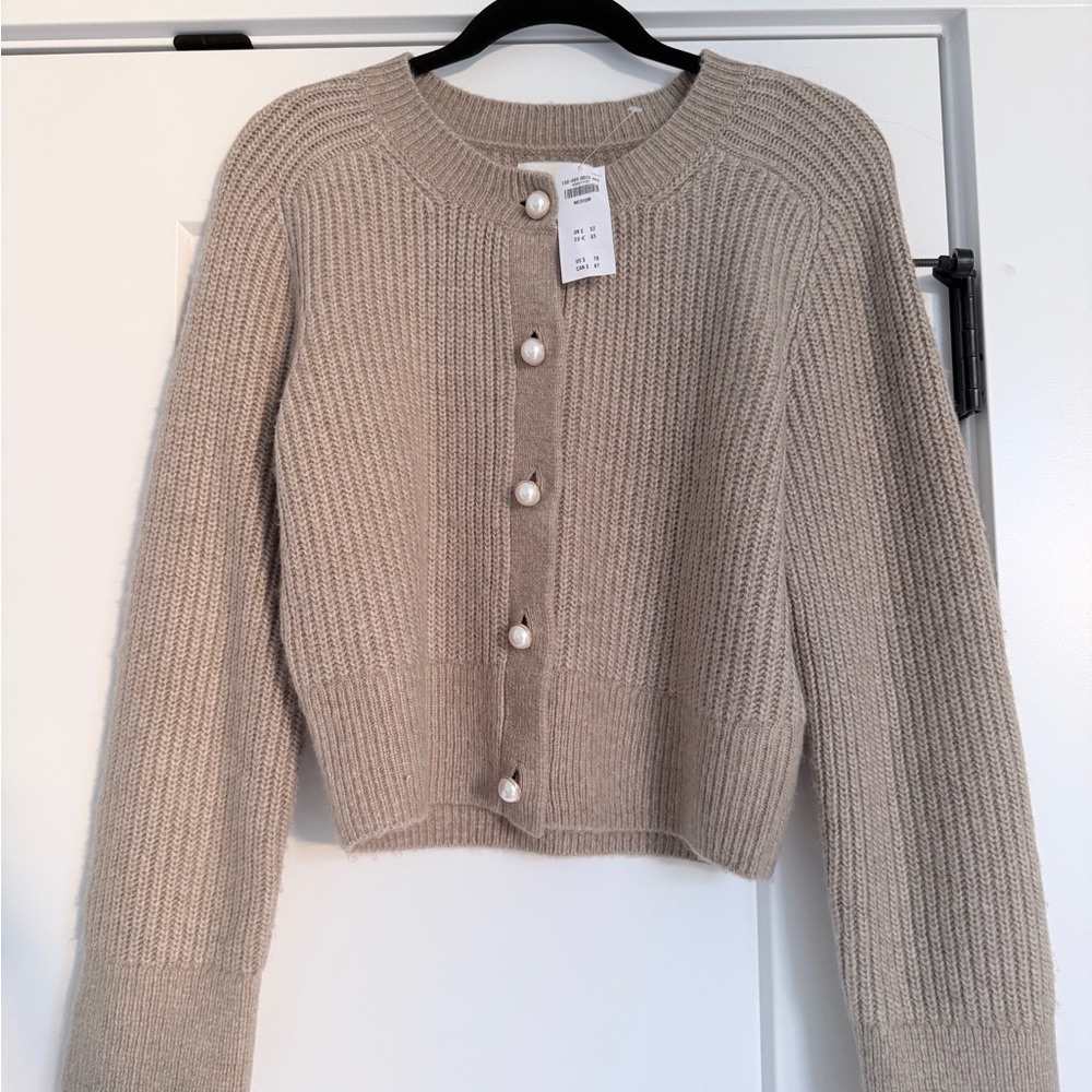 NWT Abercrombie & Fitch beige pearl detail Button-Up Cardigan